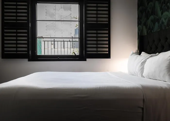 Sobro Guest House By Black Swan